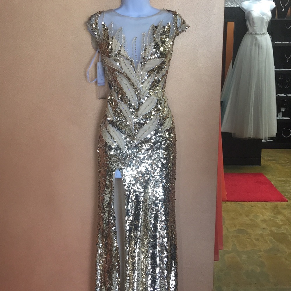 Elegant Gold Sequin Evening Gown
